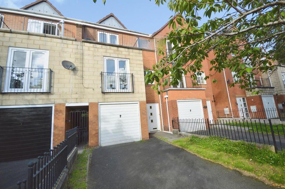 Main image of 3 bedroom Mid Terrace House for sale, Willenhall Road, Wolverhampton, West Midlands, WV1
