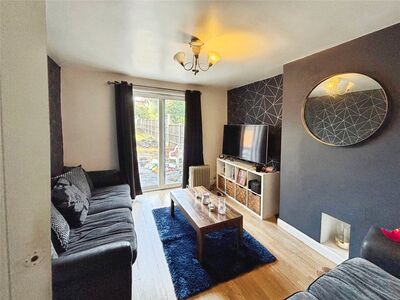 Third Avenue, 3 bedroom Mid Terrace House to rent, £1,150 pcm