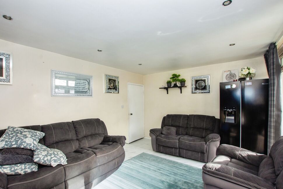 Lounge / Dining Room