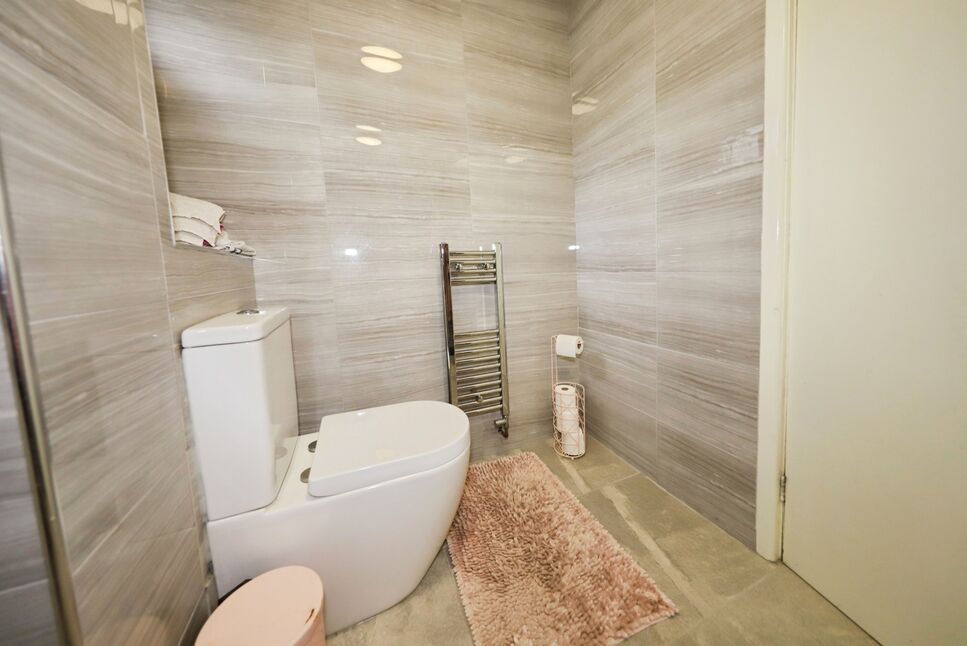 Bathroom / WC