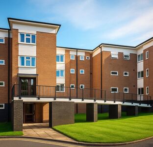 Bromfield Court, 2 bedroom  Flat for sale, £190,000
