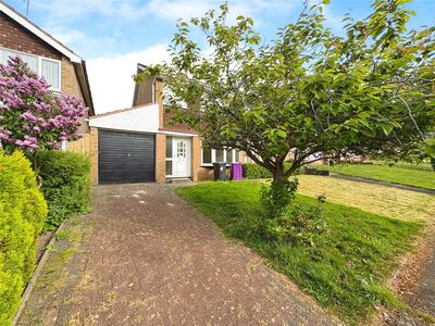 Cranmore Road, 3 bedroom Semi Detached House to rent, £1,100 pcm