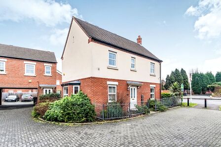 The Nettlefolds, 3 bedroom Detached House to rent, £1,250 pcm