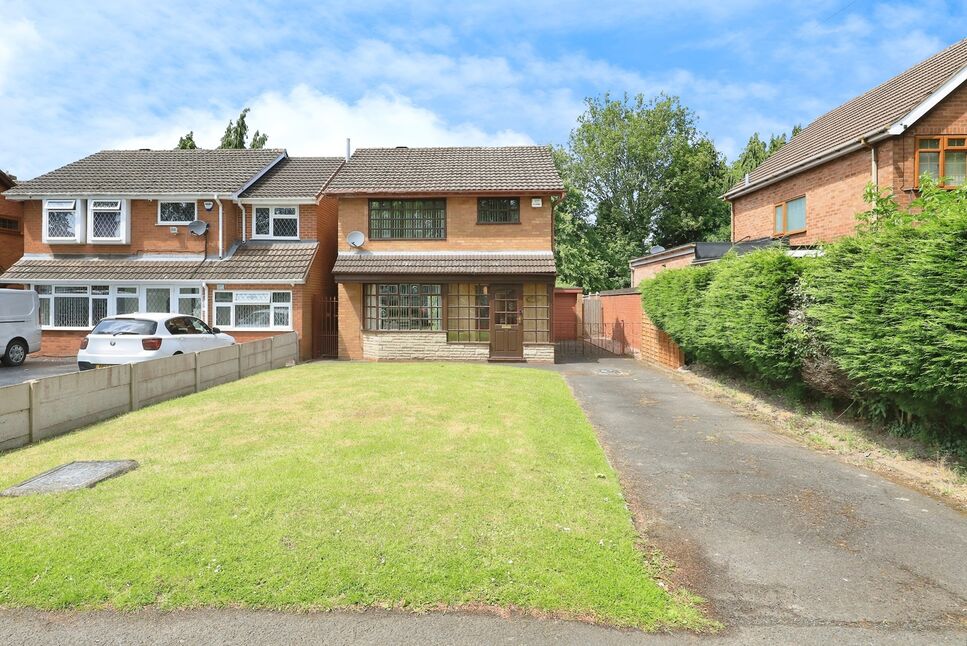Main image of 3 bedroom Detached House for sale, Park Lane, Wolverhampton, West Midlands, WV10