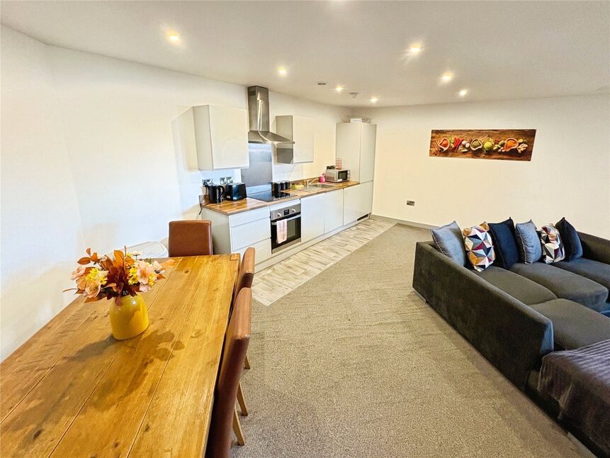 Living Room / Kitchen