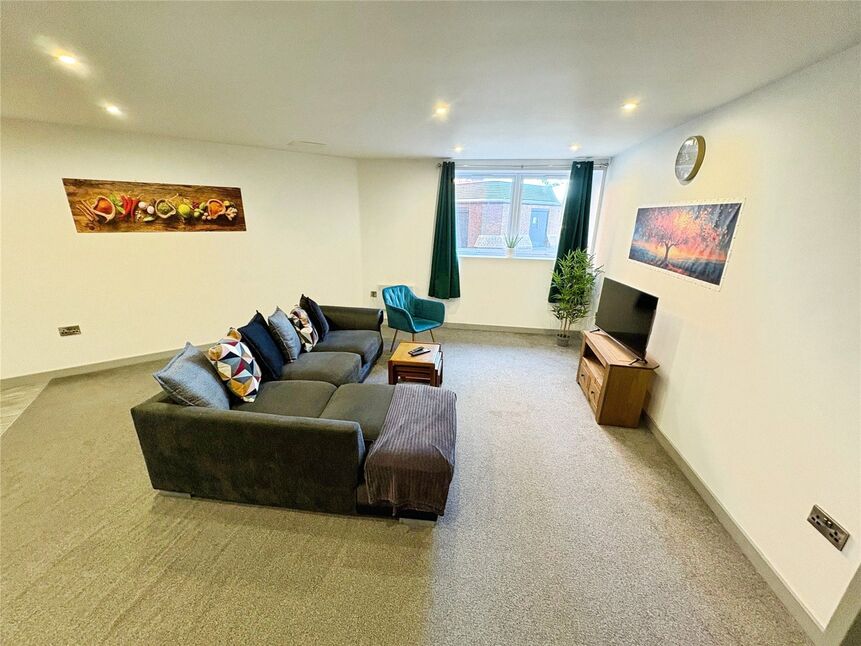 Living Room / Kitchen