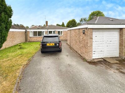 3 bedroom Detached Bungalow to rent