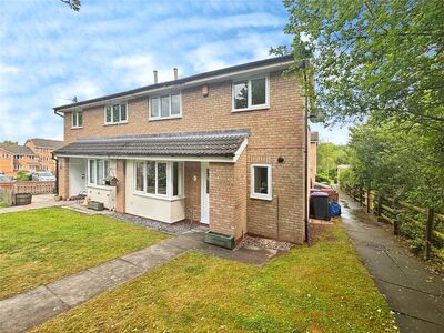 Orient Court, 2 bedroom Semi Detached House to rent, £850 pcm