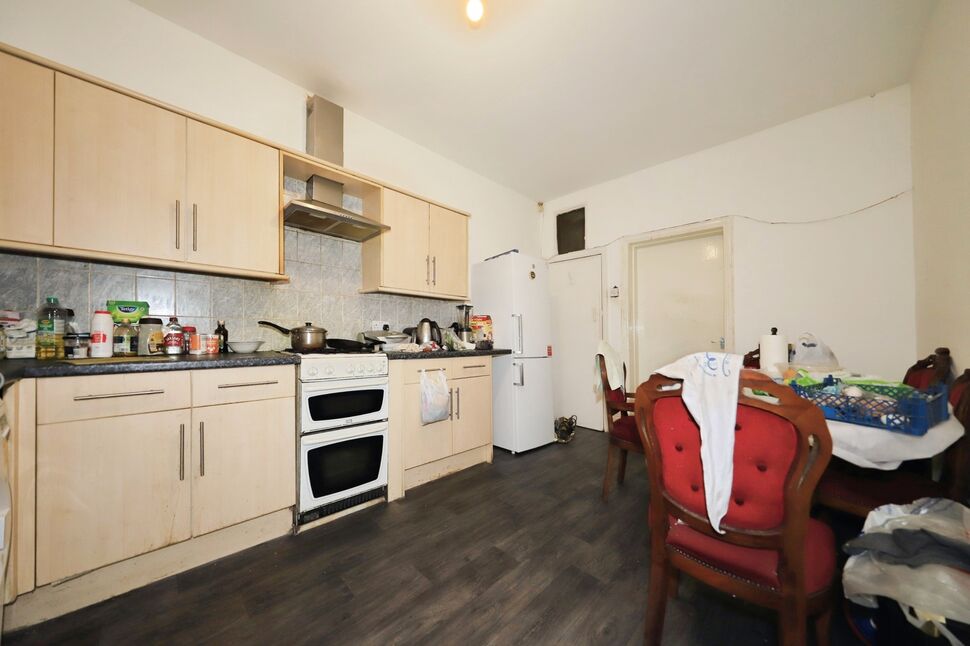 Kitchen / Dining