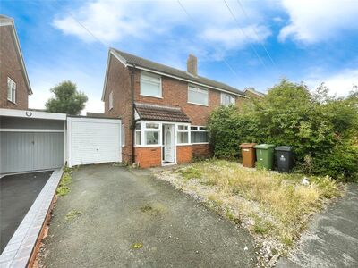 3 bedroom Semi Detached House to rent