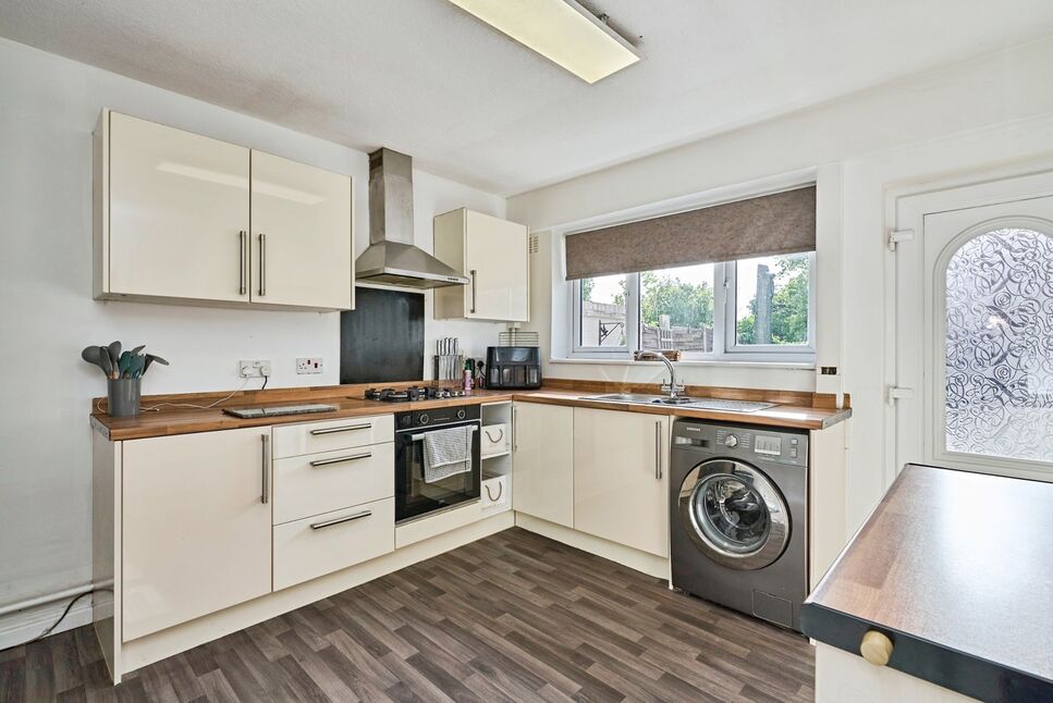 Kitchen / Breakfast Room