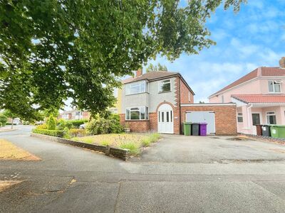 Fairview Road, 3 bedroom Semi Detached House to rent, £1,300 pcm