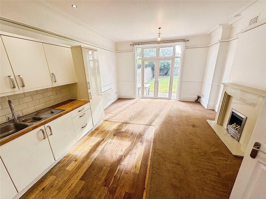 Living Room / Kitchen