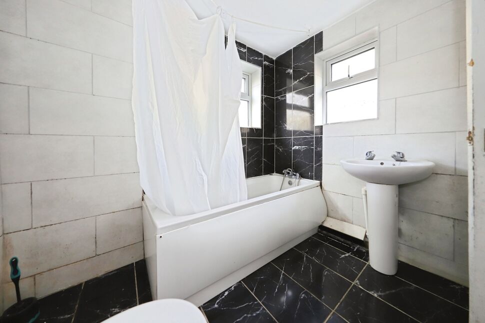 Bathroom / WC