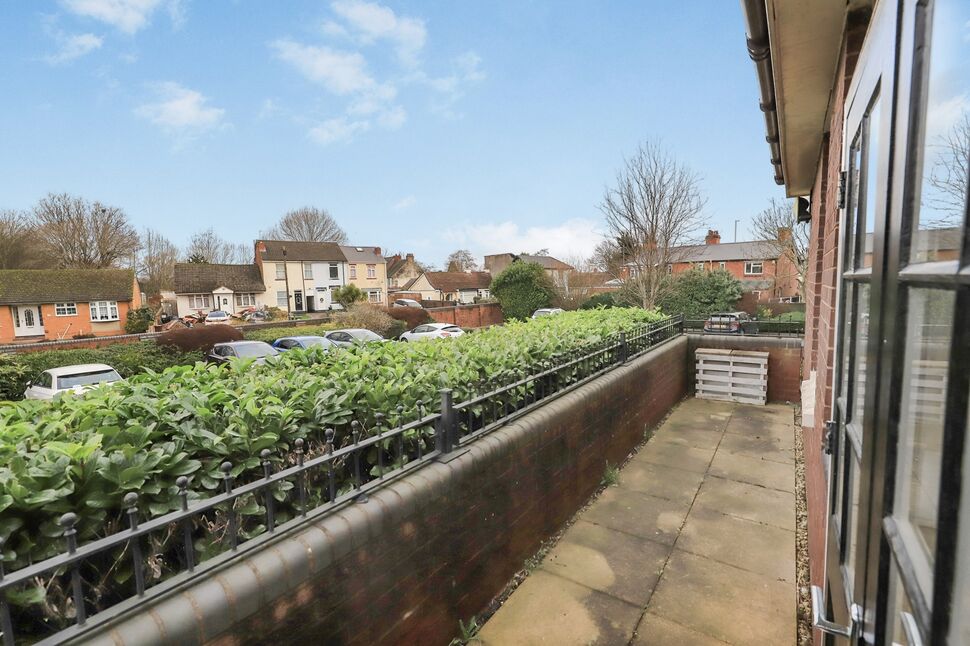 Balcony / Seating Area