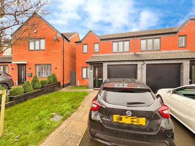 Columbia Crescent, 3 bedroom Semi Detached House to rent, &pound;1,275 pcm