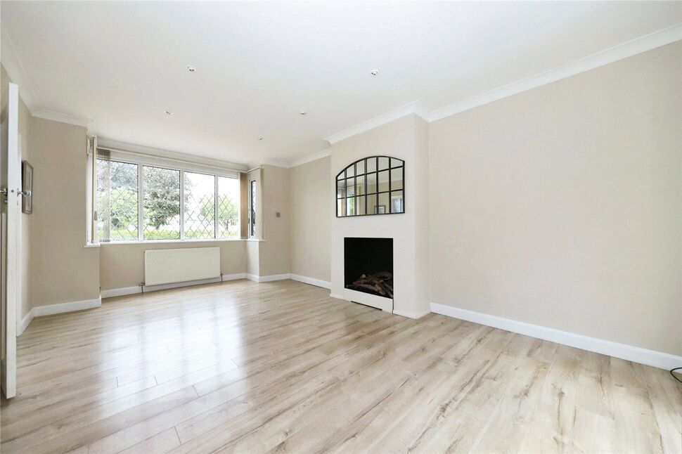 Lounge / Dining Room