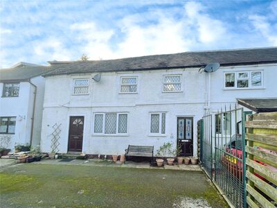 2 bedroom Mid Terrace House to rent