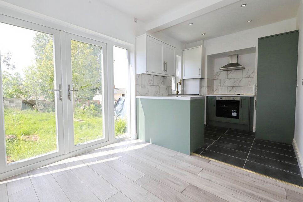 Kitchen / Dining Room