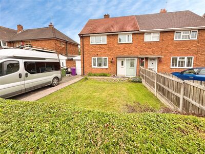 Underhill Lane, 3 bedroom Semi Detached House to rent, &pound;1,200 pcm