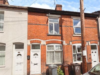 2 bedroom Mid Terrace House to rent