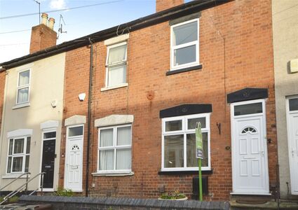 Haden Hill, 3 bedroom Mid Terrace House for sale, &pound;200,000