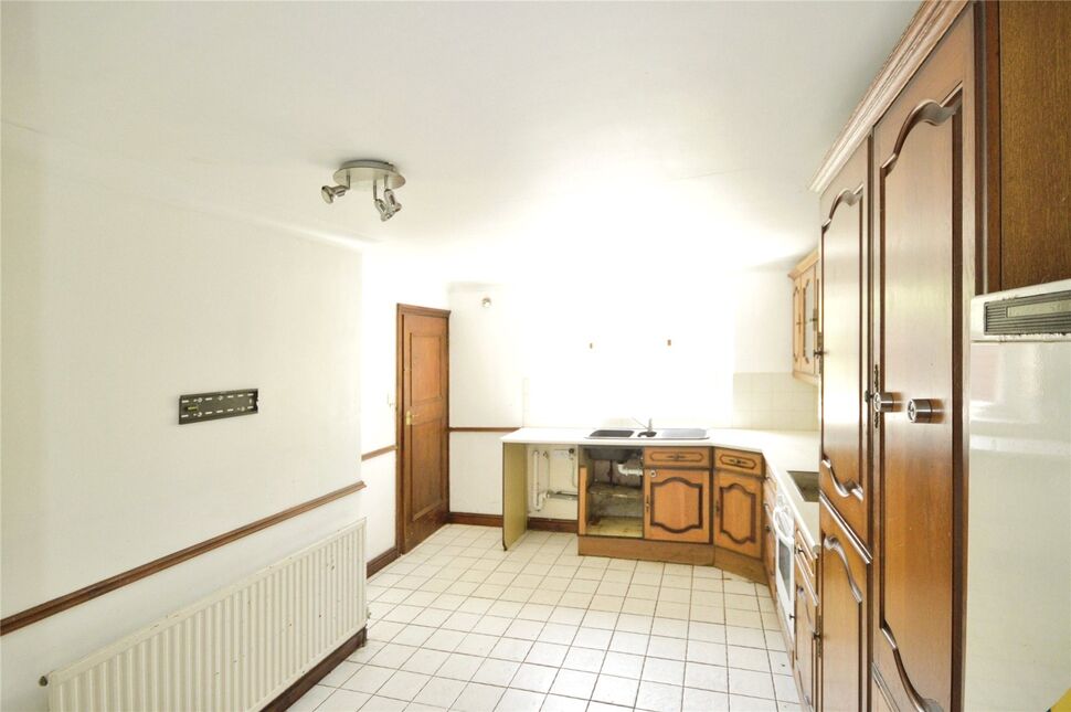 Kitchen / Dining