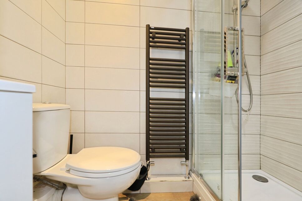 En-Suite Shower / WC