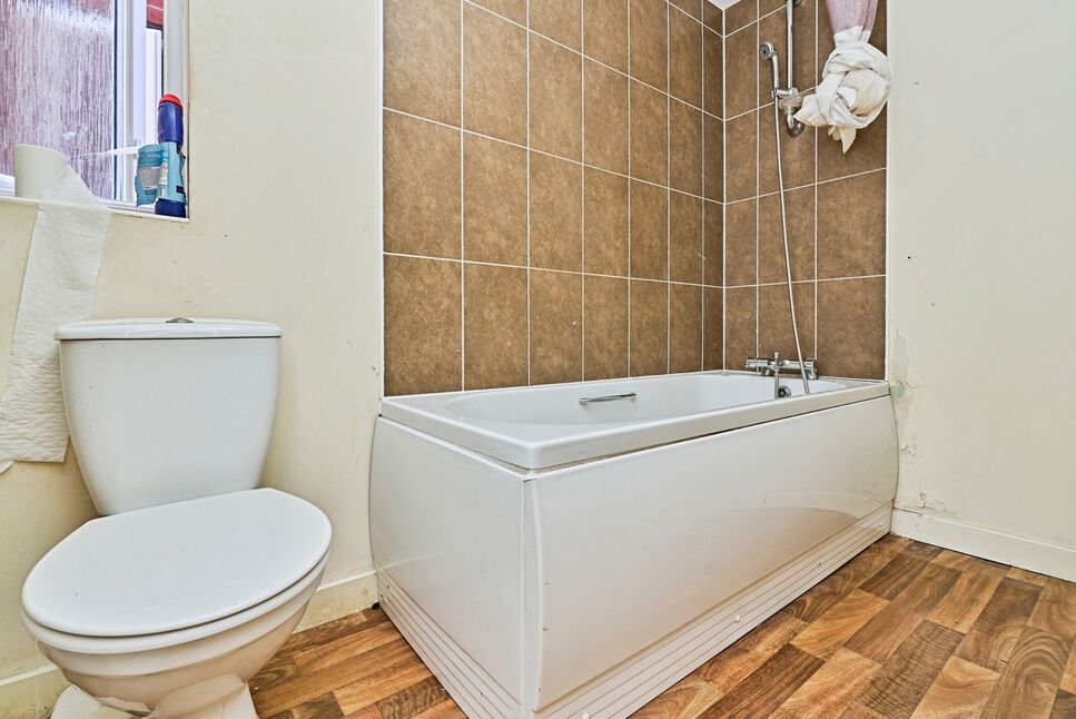Bathroom / WC