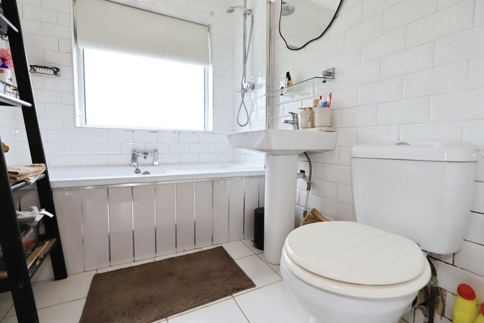 Bathroom / WC