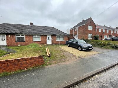 2 bedroom Semi Detached Bungalow to rent