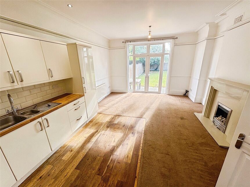 Living Room / Kitchen