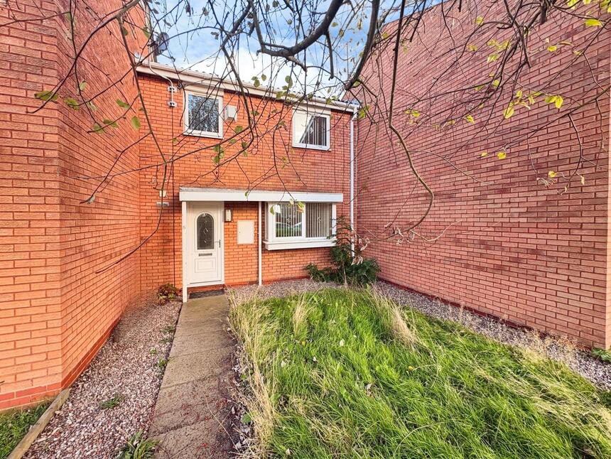 Main image of 3 bedroom Mid Terrace House to rent, Smallwood Road, Pendeford, West Midlands, WV8
