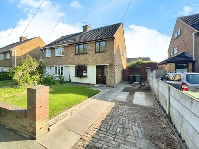 Lawnswood Avenue, 3 bedroom Semi Detached House to rent, &pound;1,200 pcm
