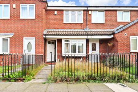 2 bedroom Mid Terrace House to rent