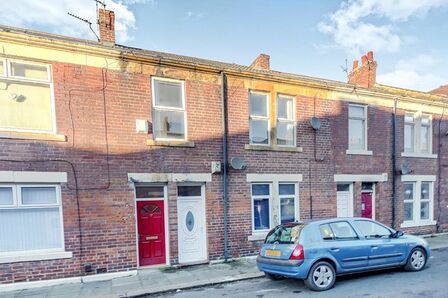 2 bedroom  Flat to rent
