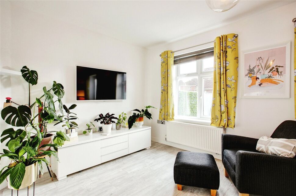 4 bedroom Mid Terrace House for sale, Matlock Avenue, Newcastle upon Tyne, NE3 £180,000