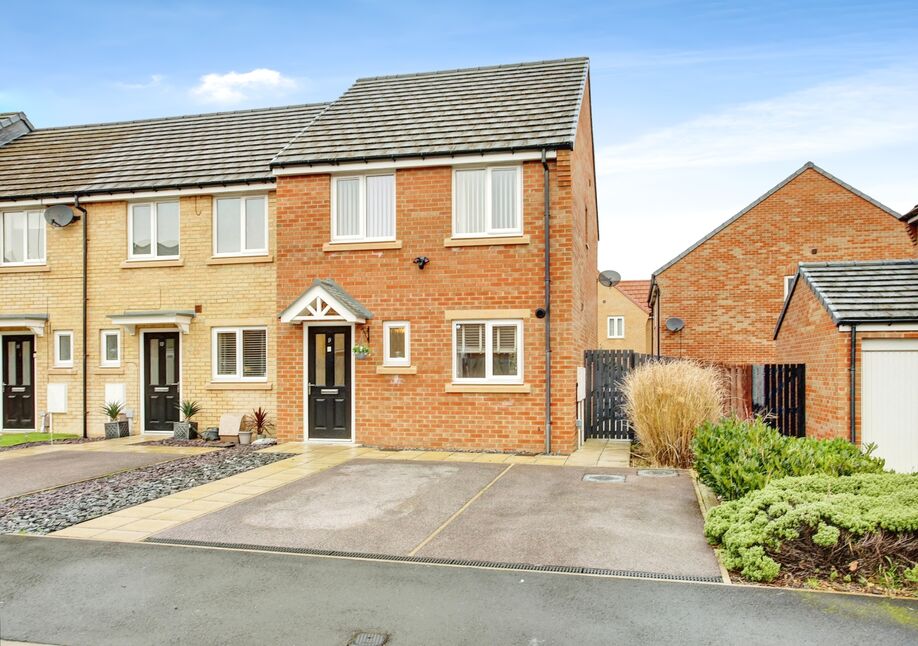 4 bedroom Mid Terrace House for sale, Matlock Avenue, Newcastle upon Tyne, NE3 £180,000