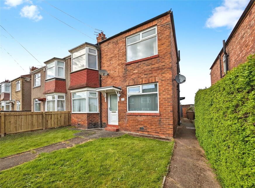 Main image of 2 bedroom Semi Detached Flat for sale, Deneholm, Wallsend, Tyne and Wear, NE28