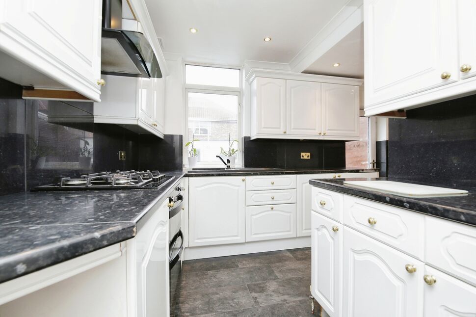 4 bedroom Semi Detached House for sale, Appletree Gardens, Newcastle