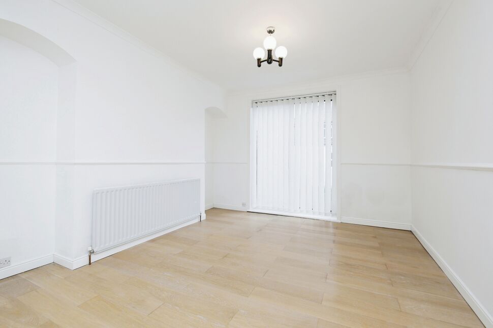 4 bedroom Semi Detached House for sale, Appletree Gardens, Newcastle