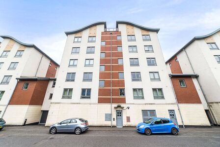 St. Lawrence Road, 2 bedroom  Flat for sale, £99,950