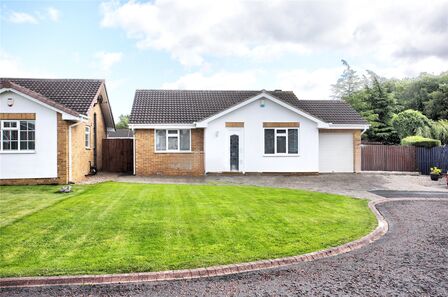 Kensington Gardens, 2 bedroom Detached Bungalow for sale, £310,000