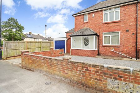 3 bedroom End Terrace House to rent