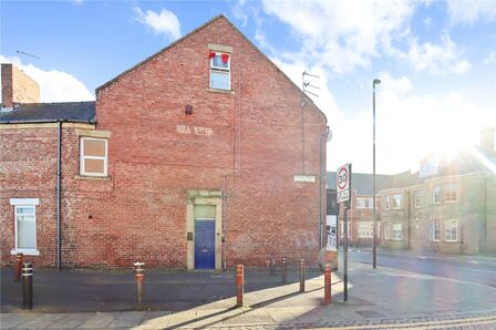 Station Road, 1 bedroom Flat to rent, &pound;580 pcm