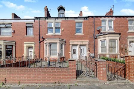 3 bedroom  Flat for sale