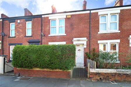 2 bedroom Mid Terrace House for sale