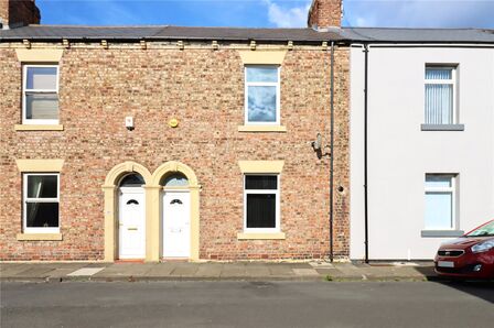 2 bedroom Mid Terrace House for sale