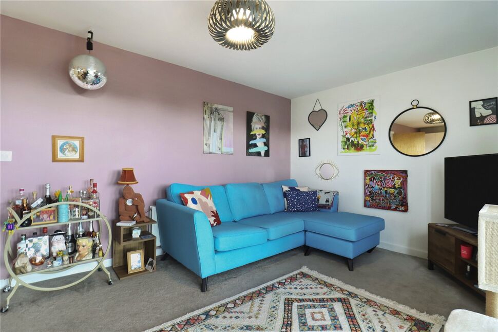 Lounge / Kitchen