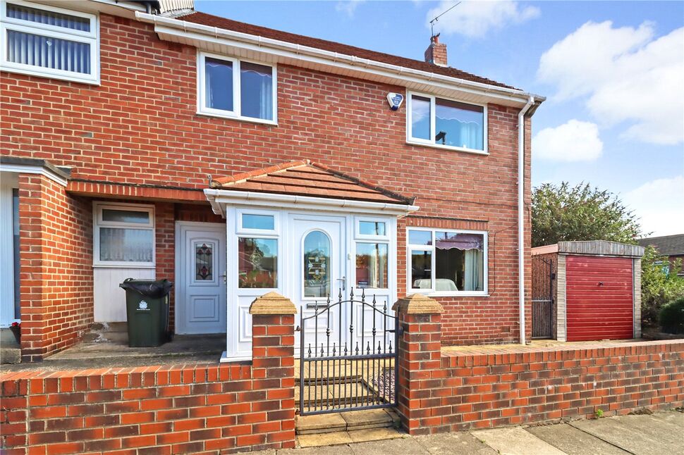 3 bedroom End Terrace House for sale